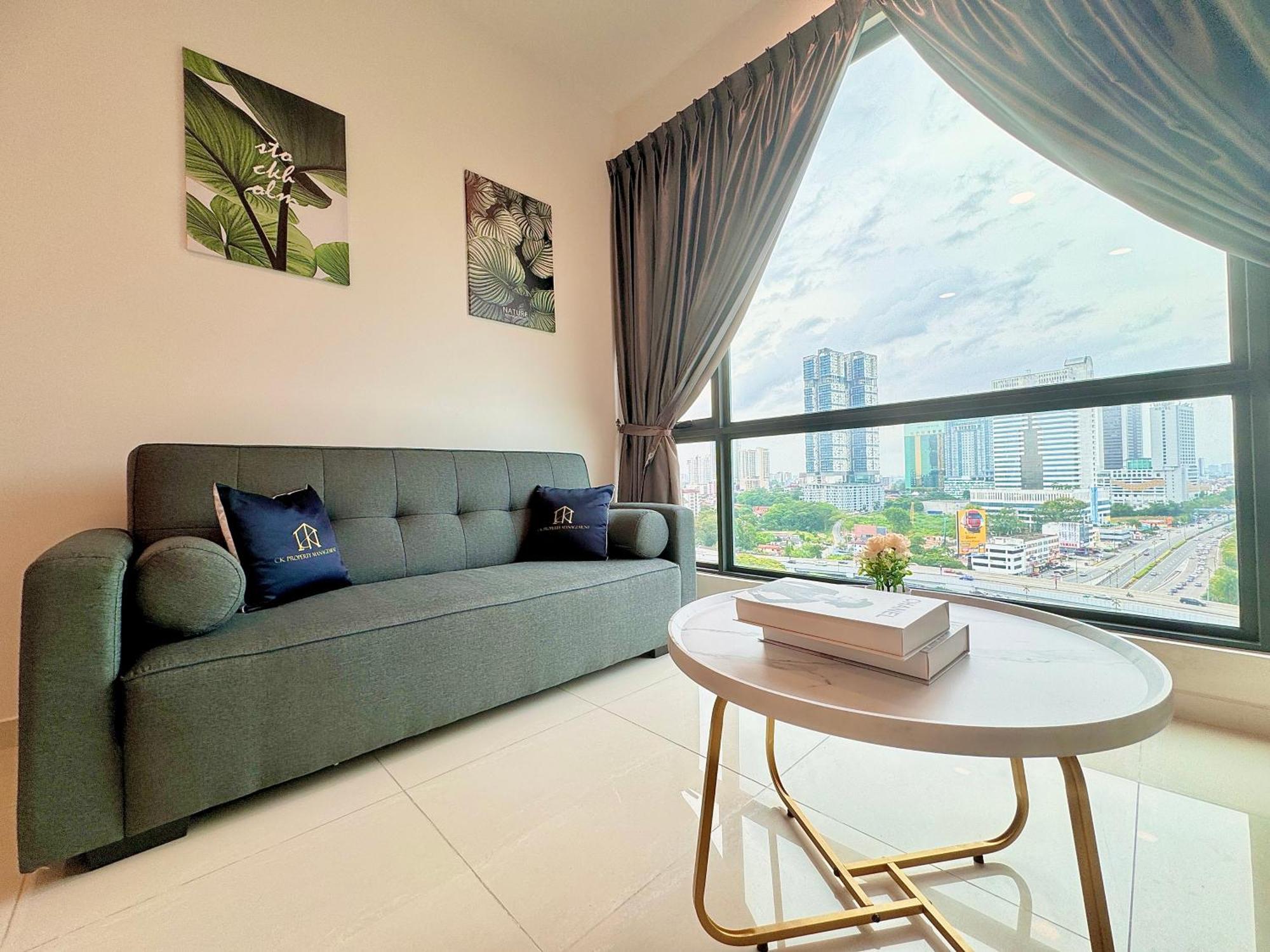 Sks Pavillion Residence By Luxecocoo Ck Johor Bahru City Centre Exterior photo